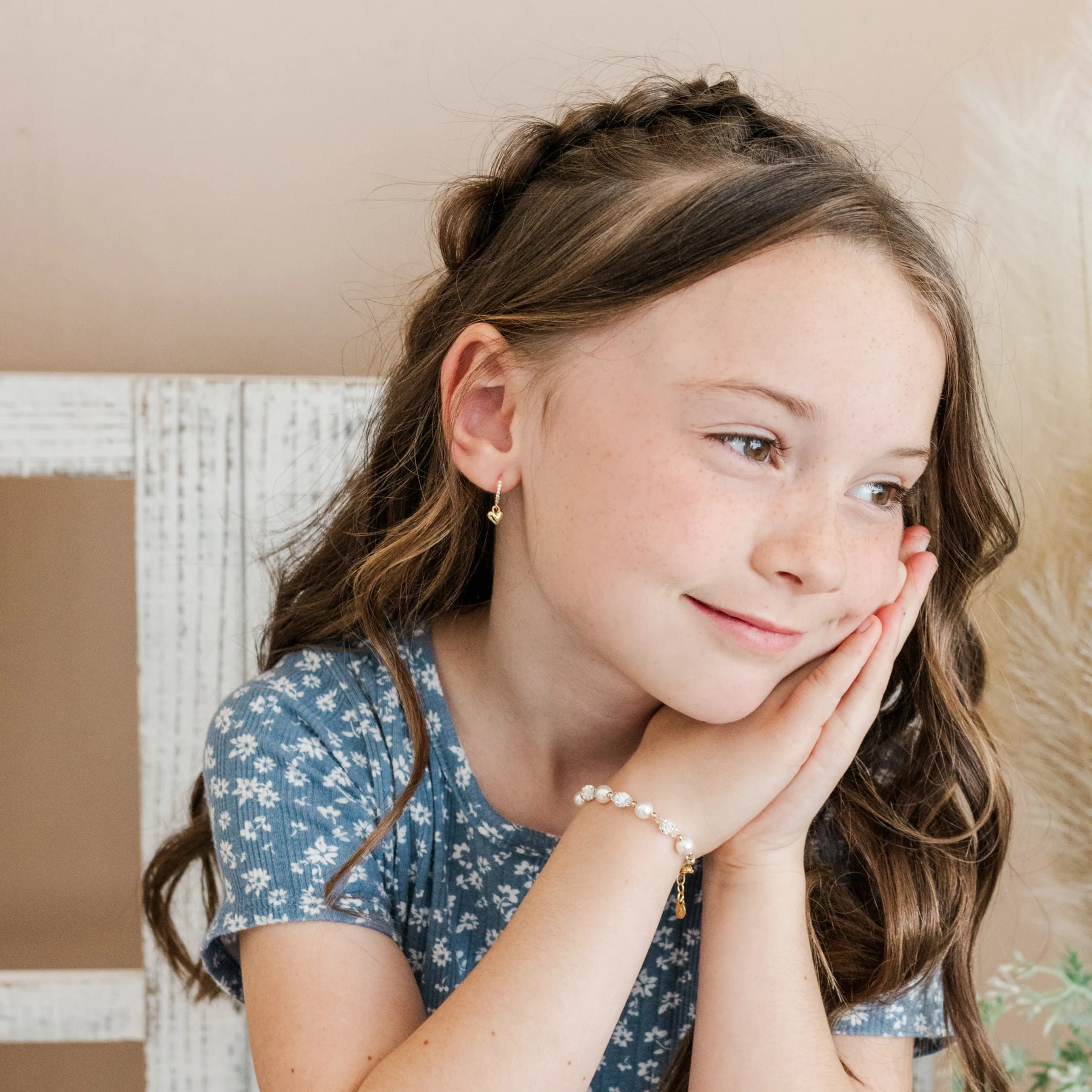 14K Gold Plated Simulated Pearl and Sparkling Stardust Children's Bracelet