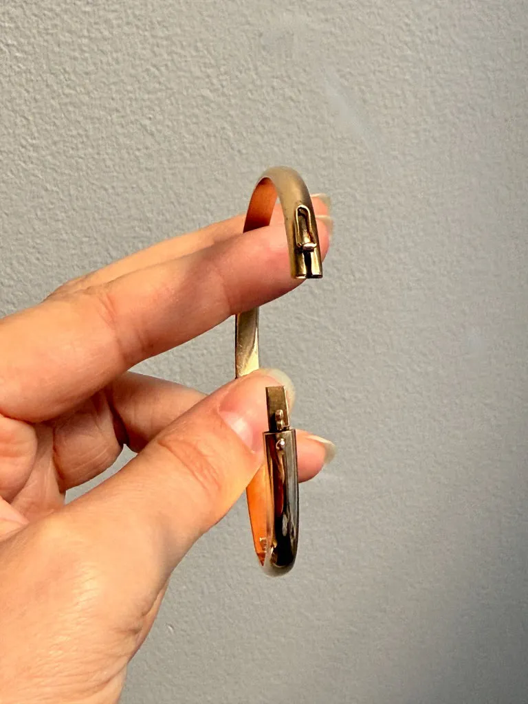 1961 Signed Swedish Vintage SOLID 18k gold hinged bangle 25.1g - 7.25 inch oval interior