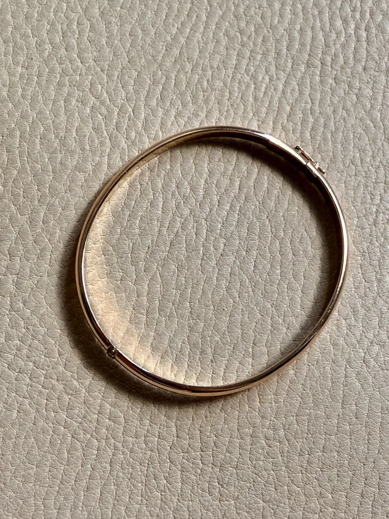 1961 Signed Swedish Vintage SOLID 18k gold hinged bangle 25.1g - 7.25 inch oval interior