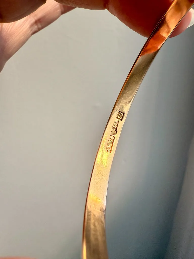 1961 Signed Swedish Vintage SOLID 18k gold hinged bangle 25.1g - 7.25 inch oval interior