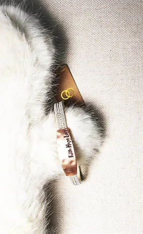 399 Off white - HOPE Embossed Bracelets