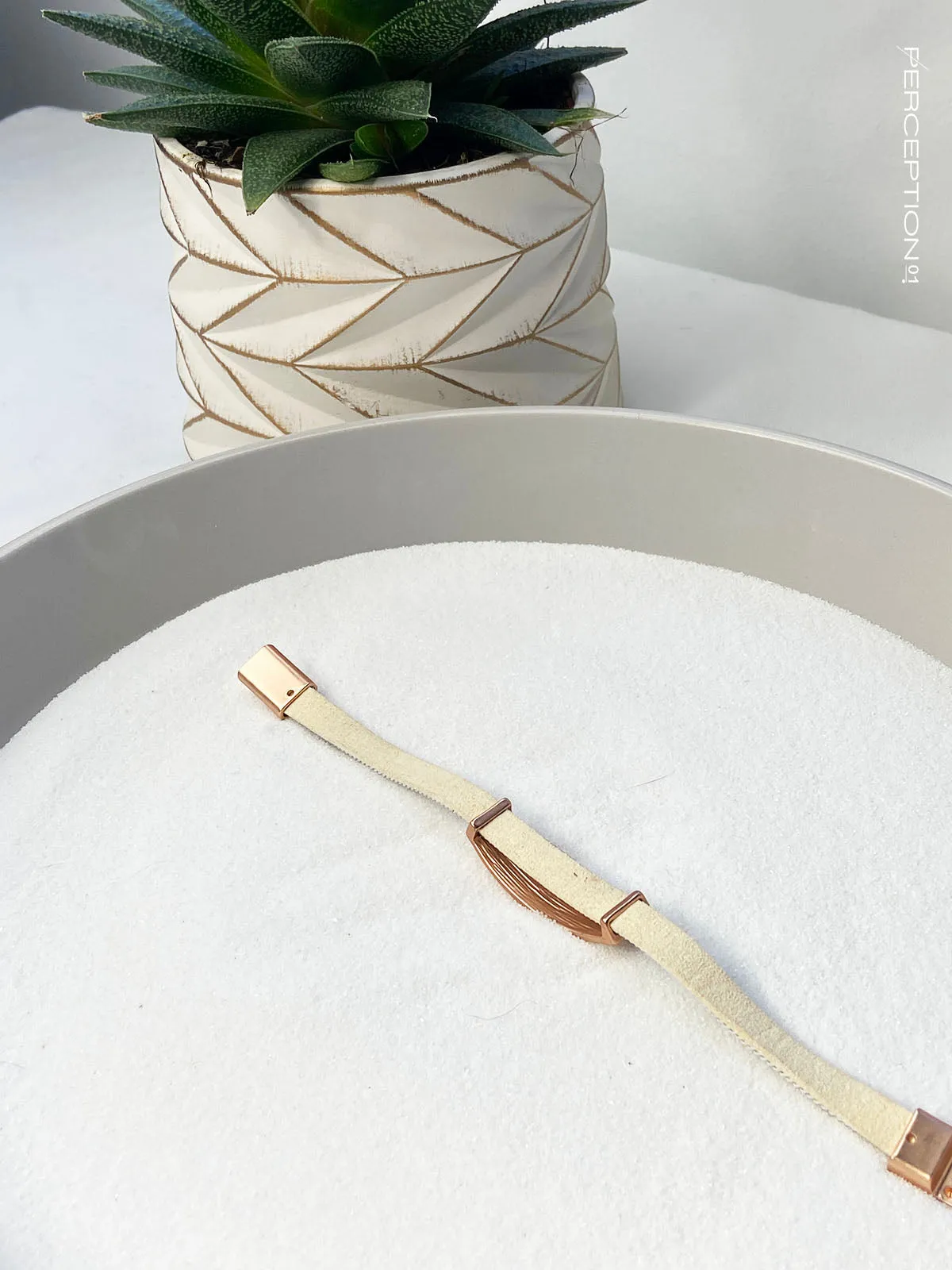399 Off white - HOPE Embossed Bracelets