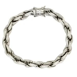 C305059 - 8MM