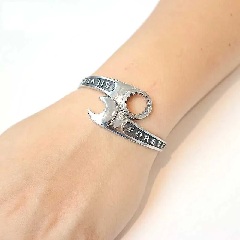 Cycolinks Resizable Stainless Steel Wrench Bracelet