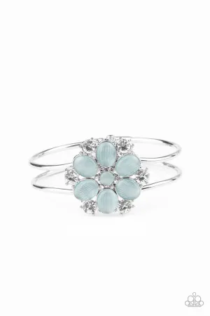 Garden Extravagance Blue Paparazzi Bracelet