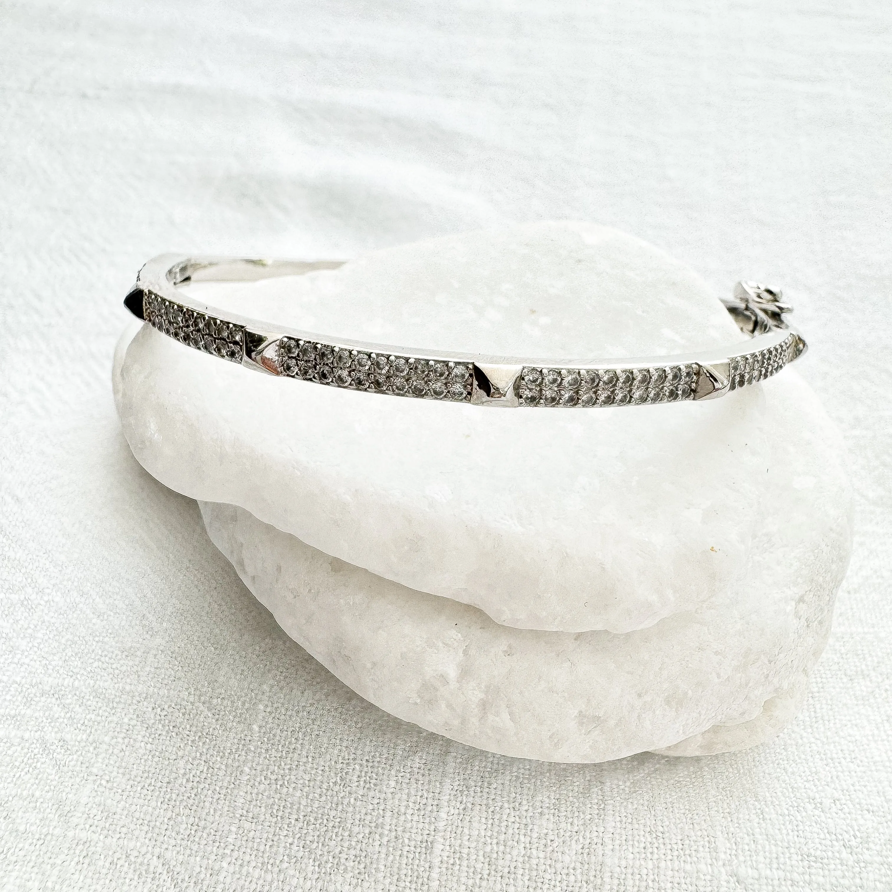 Gitun Bracelet Cuff