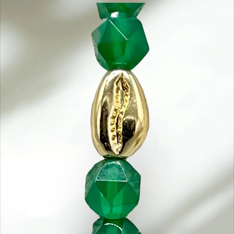 Green Agate and Shell Charm Bracelet