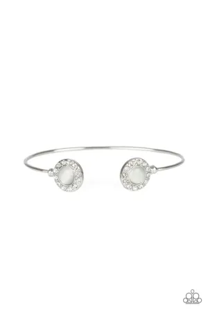 Instant Illumination White Paparazzi Bracelet