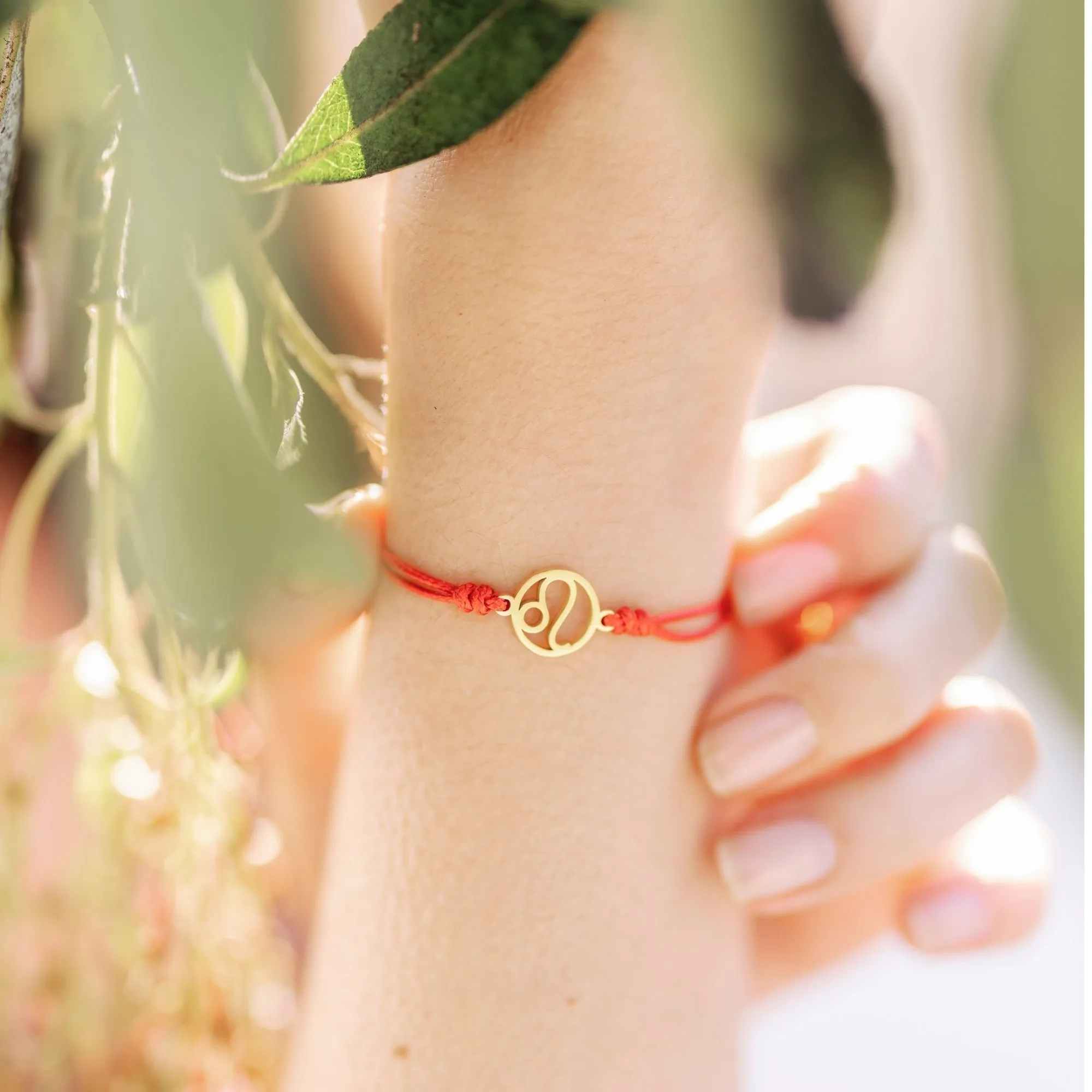 Leo Zodiac Thread Bracelet