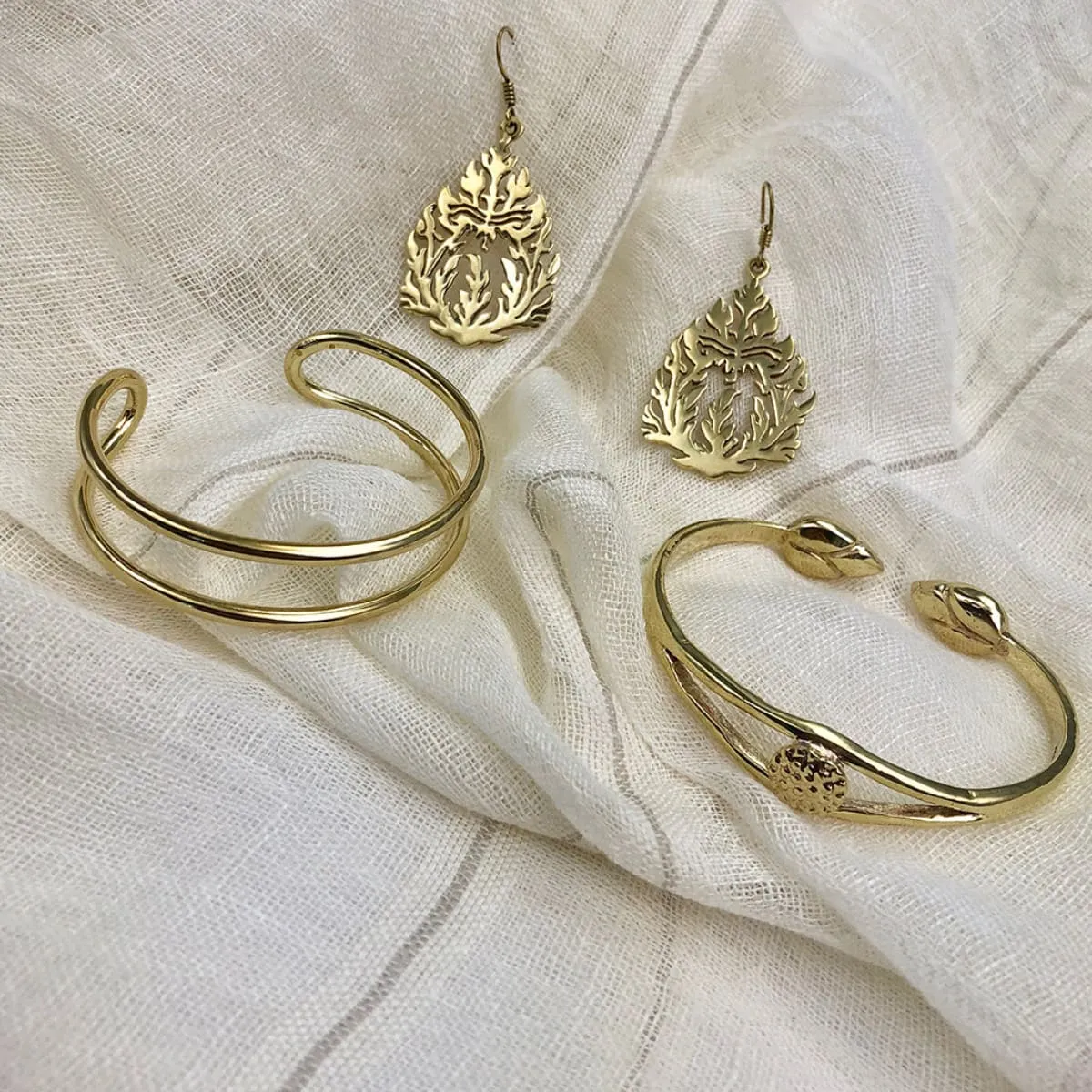 Lotus Bombshell Cuff
