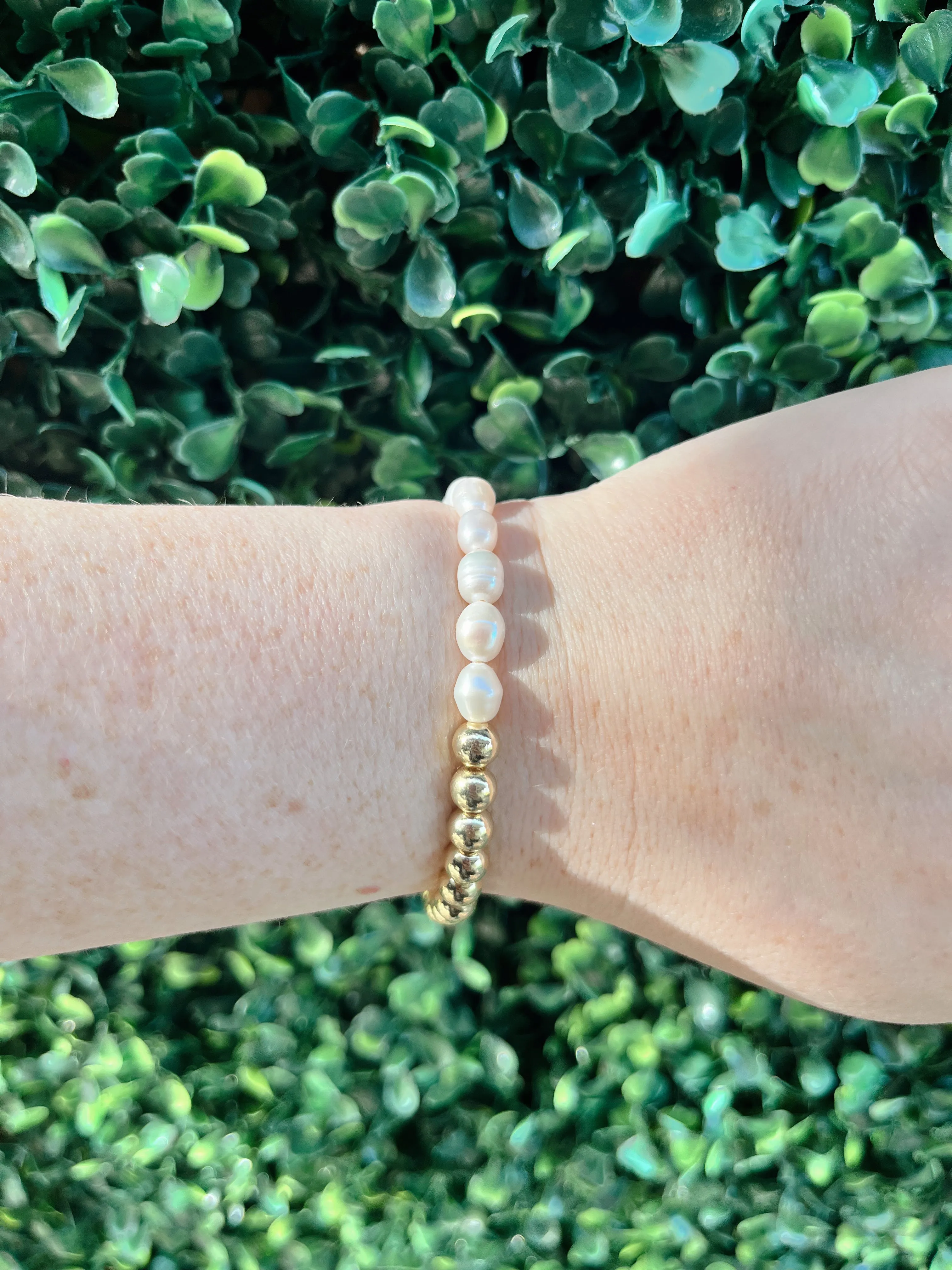 Mother of Pearl Beaded Bracelet