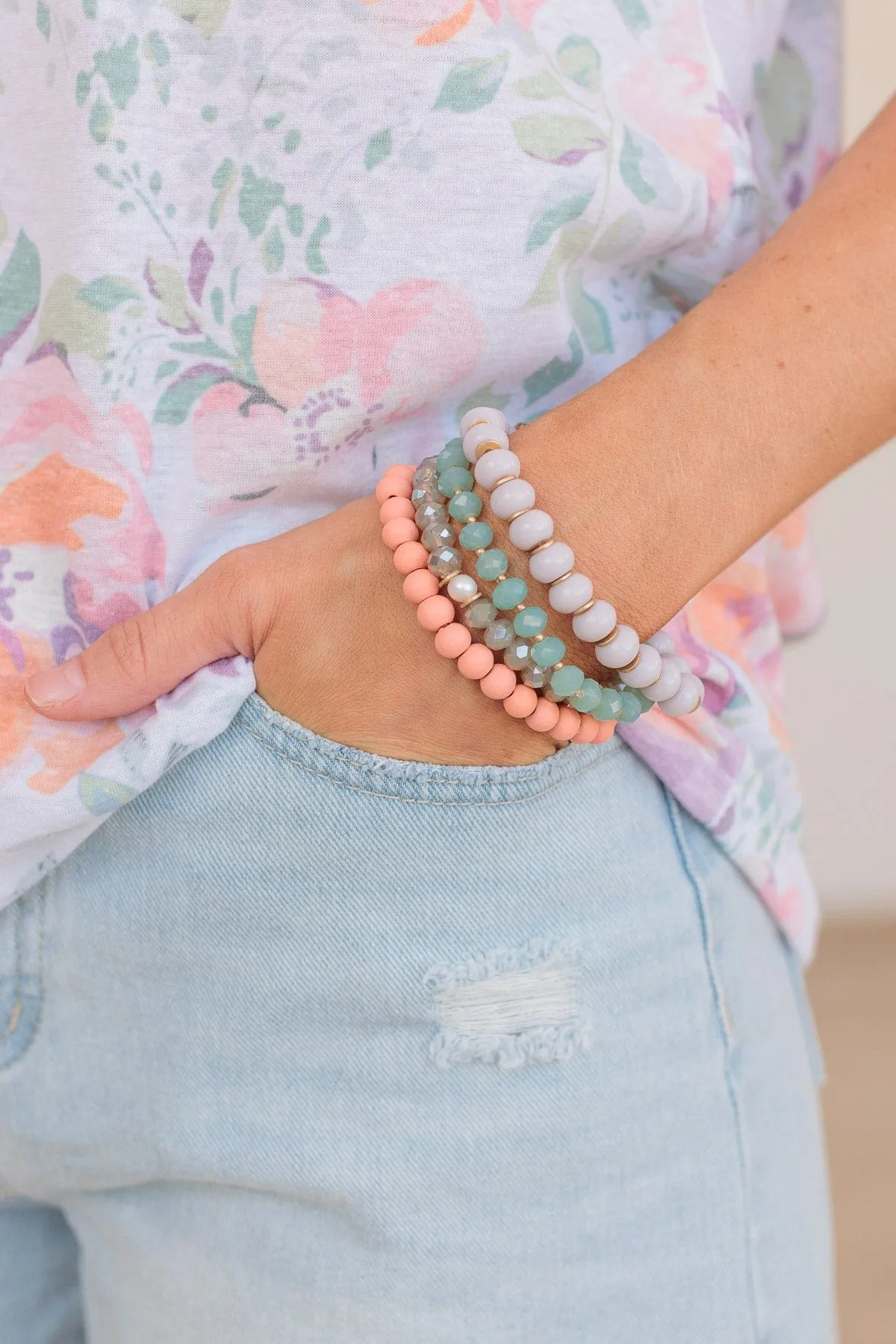 Nights Out Pendant Bracelet Set- Multicolor