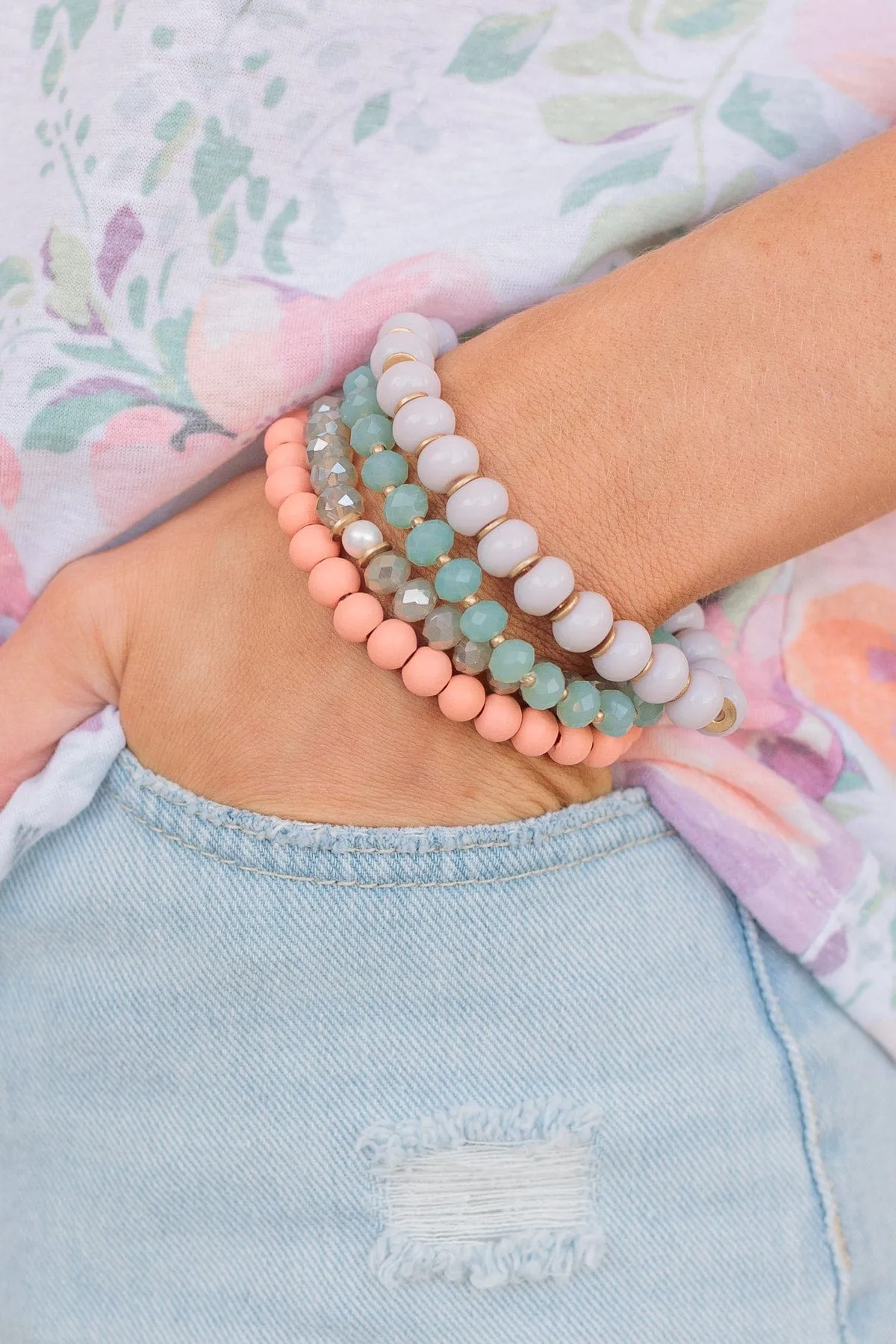 Nights Out Pendant Bracelet Set- Multicolor