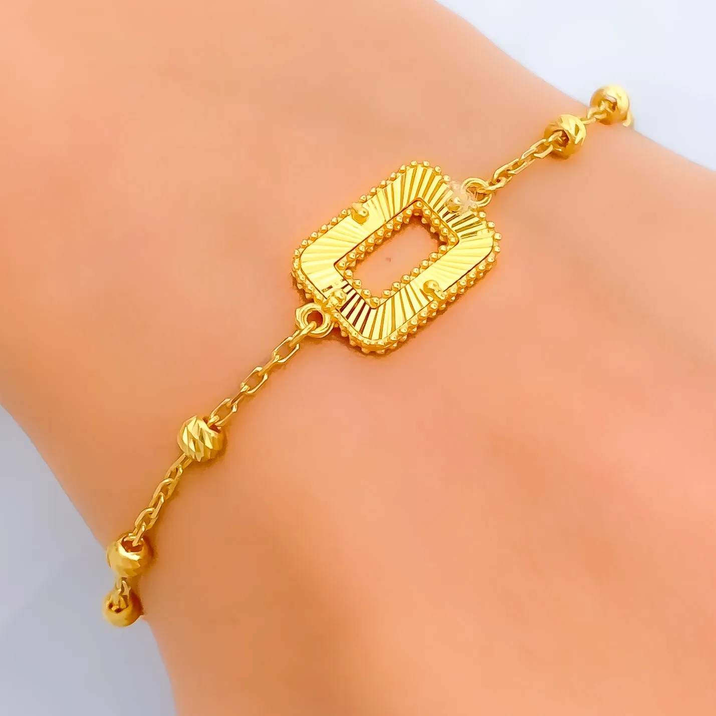 Palatial Jazzy 21k Gold Bracelet