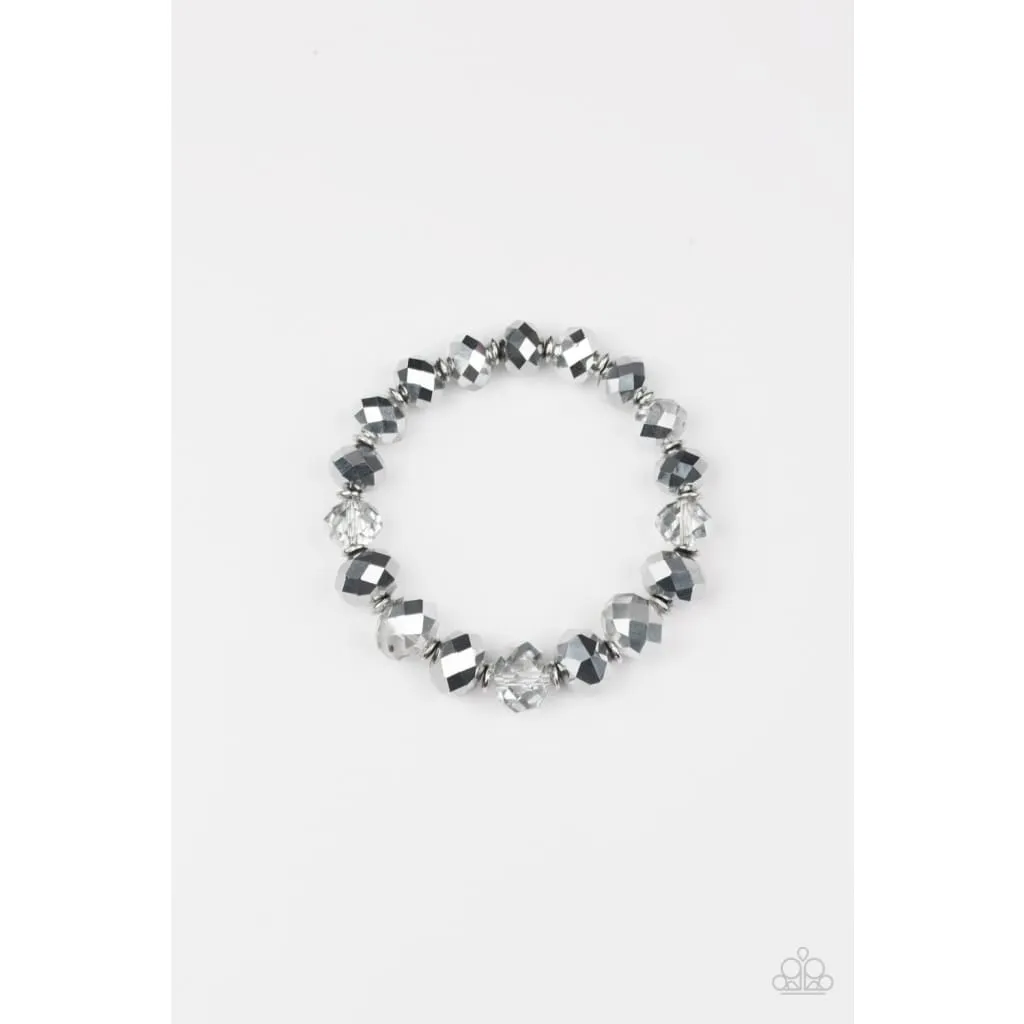 Paparazzi Beautifully Bewitching - Silver