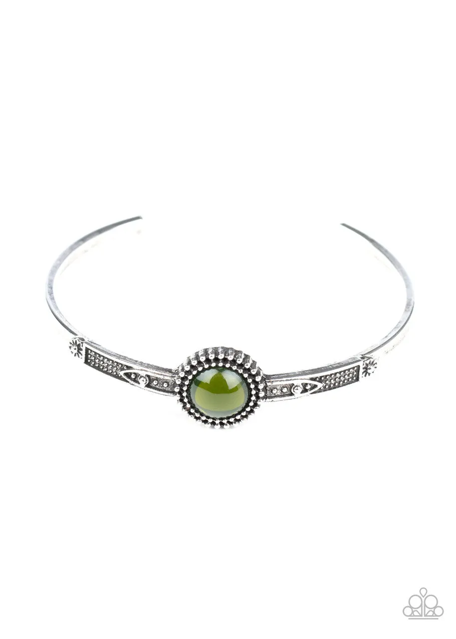 PIECE of Mind Green Paparazzi Bracelet