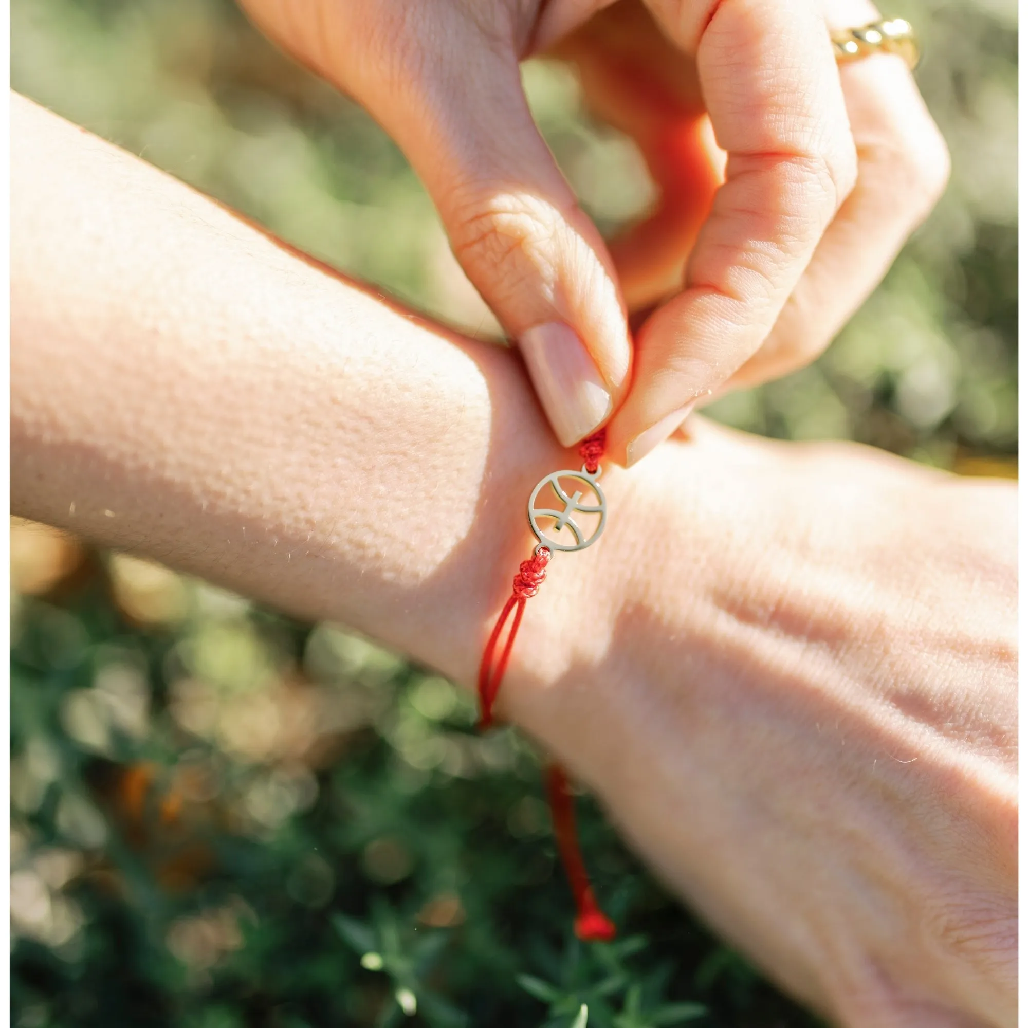 Pisces Zodiac Thread Bracelet