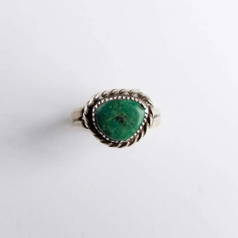 Simple Turquoise Ring with Rope Setting Size 9