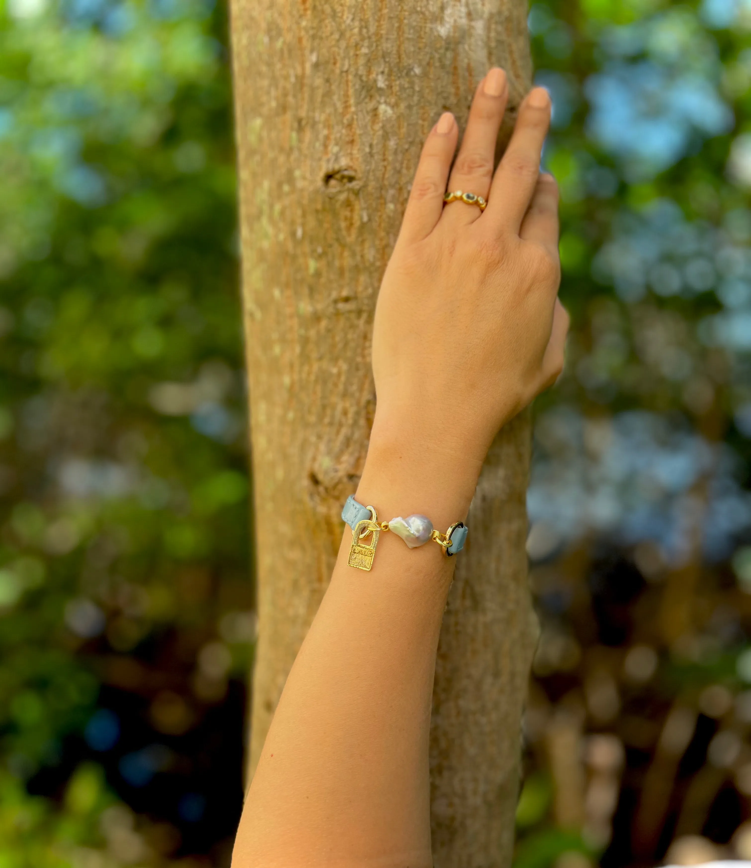 Single Wrap Blue Leather Bracelet with Pearl