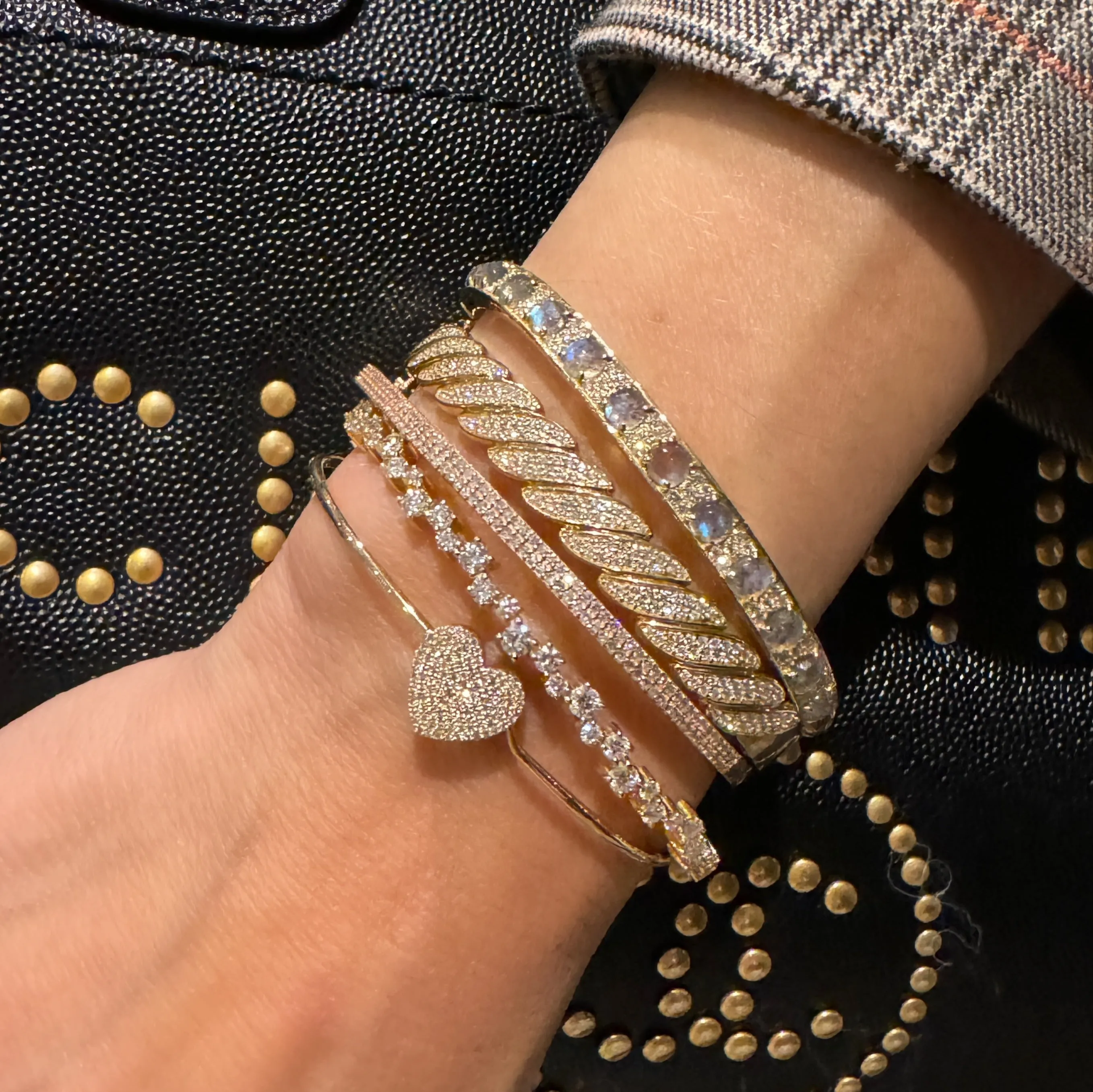 Sleek Essential Pave Diamond Bangle Bracelet