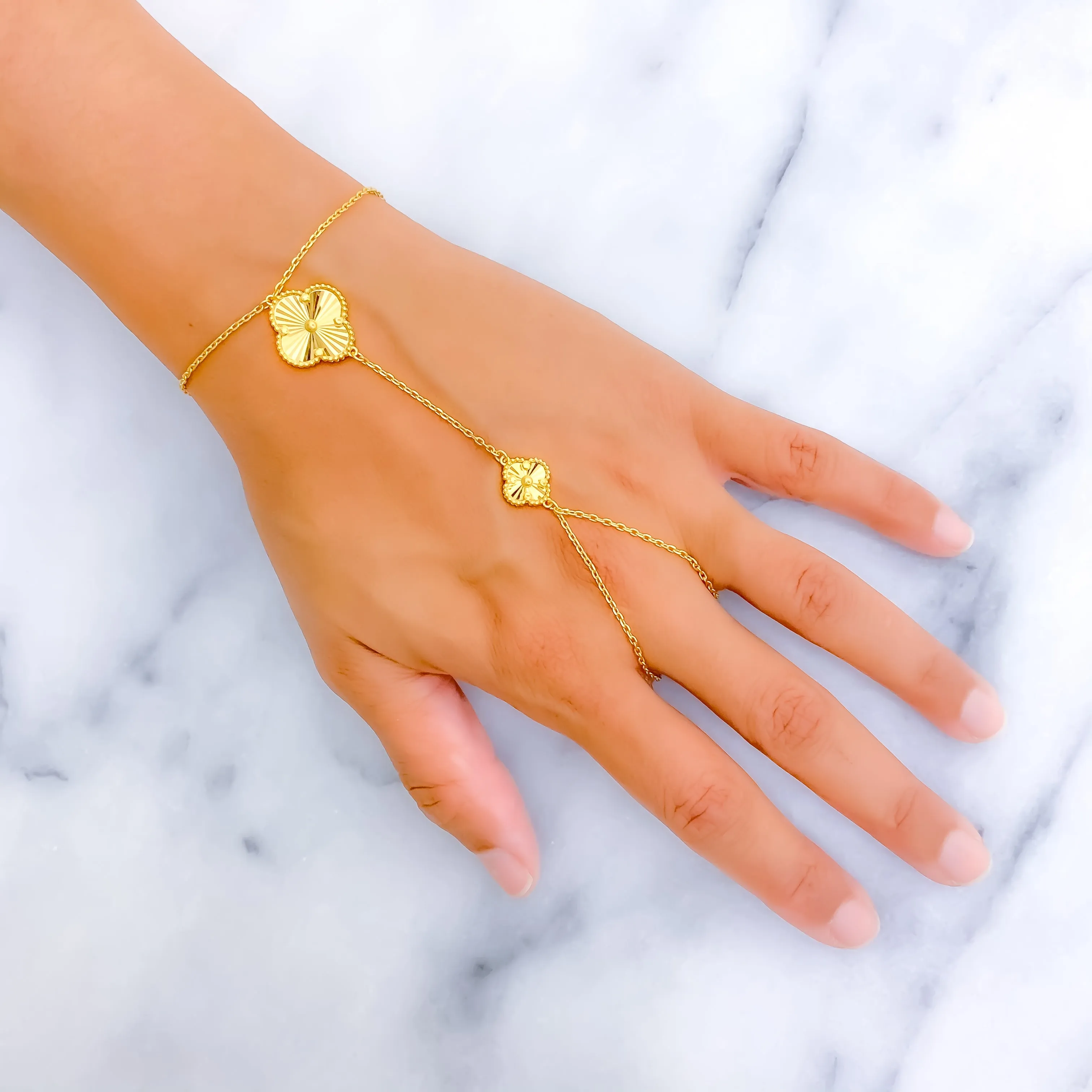 Trendy Dynamic 21k Gold Finger Bracelet