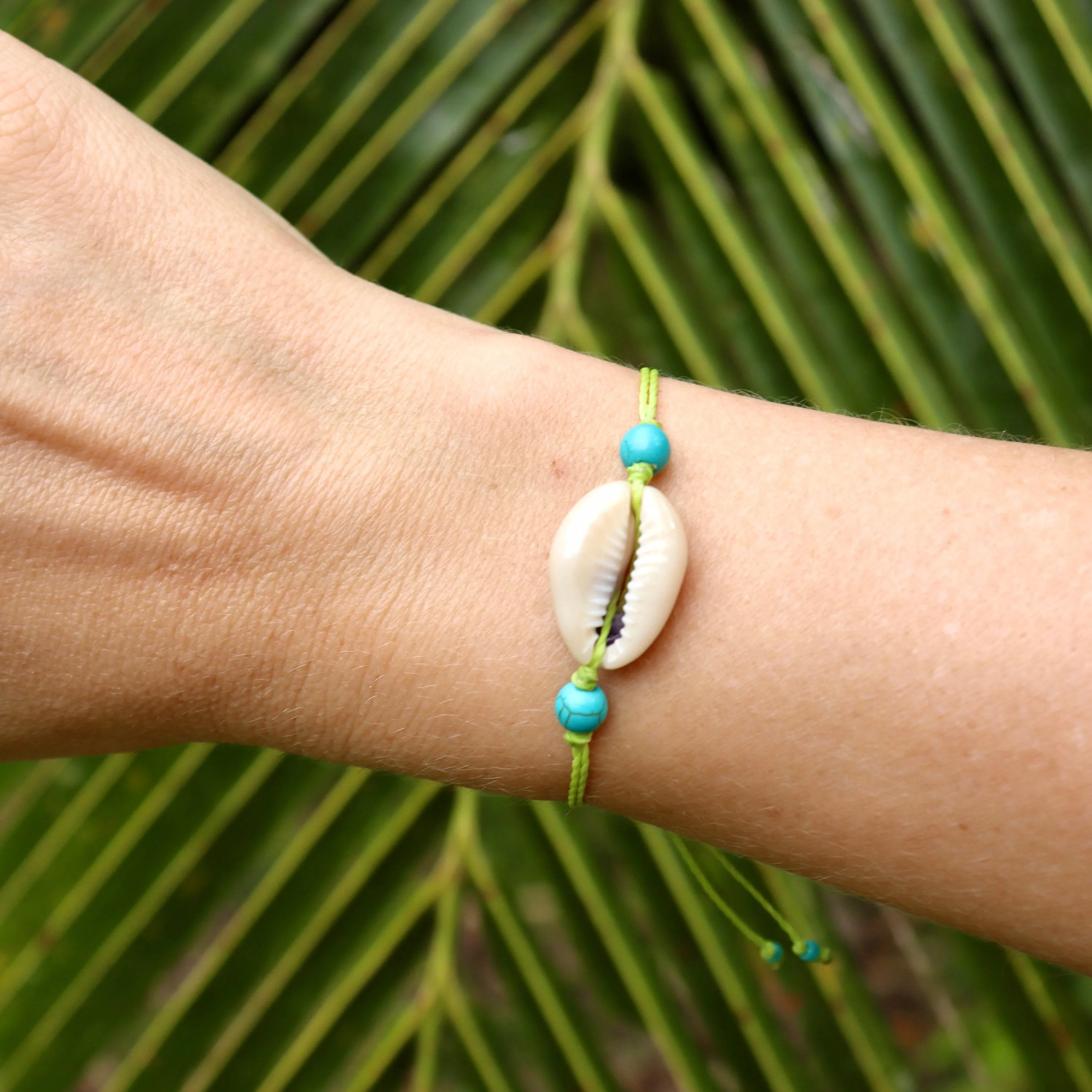Turquoise & Cowrie Shell Beaded Bracelet